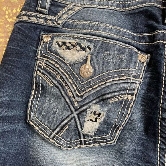 Miss Me Rhinestone Western Curvy Skinny Jeans, Size 12/30 - Picture 4 of 9